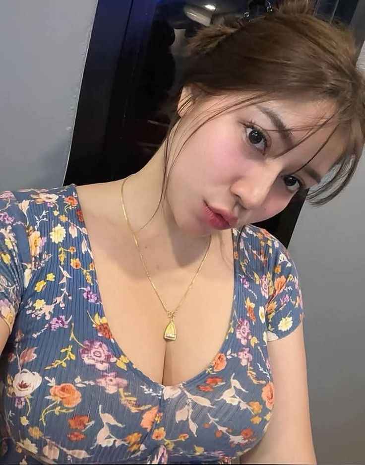 BERCINTA DENGAN JANDA TETANGGAKU