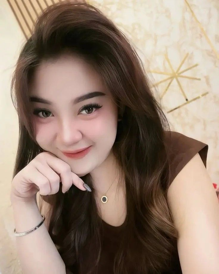 SEKSI DAN CANTIK BAGAIKAN BIDADARI