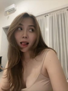 KEGANASAN DARI ISTRI TETANGGAKU MEMBUAT GAIRAHKU NAIK