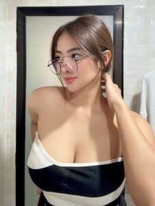 PIJATAN PEMBANTU BARU YANG MENGGETARKAN TUBUHKU