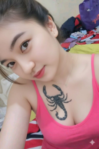 AKU MEMUASKAN DOSEN KU YANG SUDAH SANGAT BERNAFSU DENGAN KU