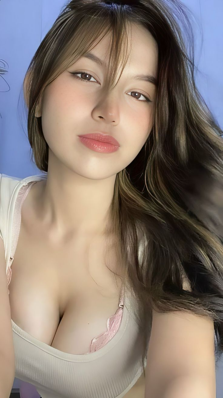 PRAMUGARI MUDA YANG CANTIK DAN IMUT DI SERGAI OLEH PAK PAUL